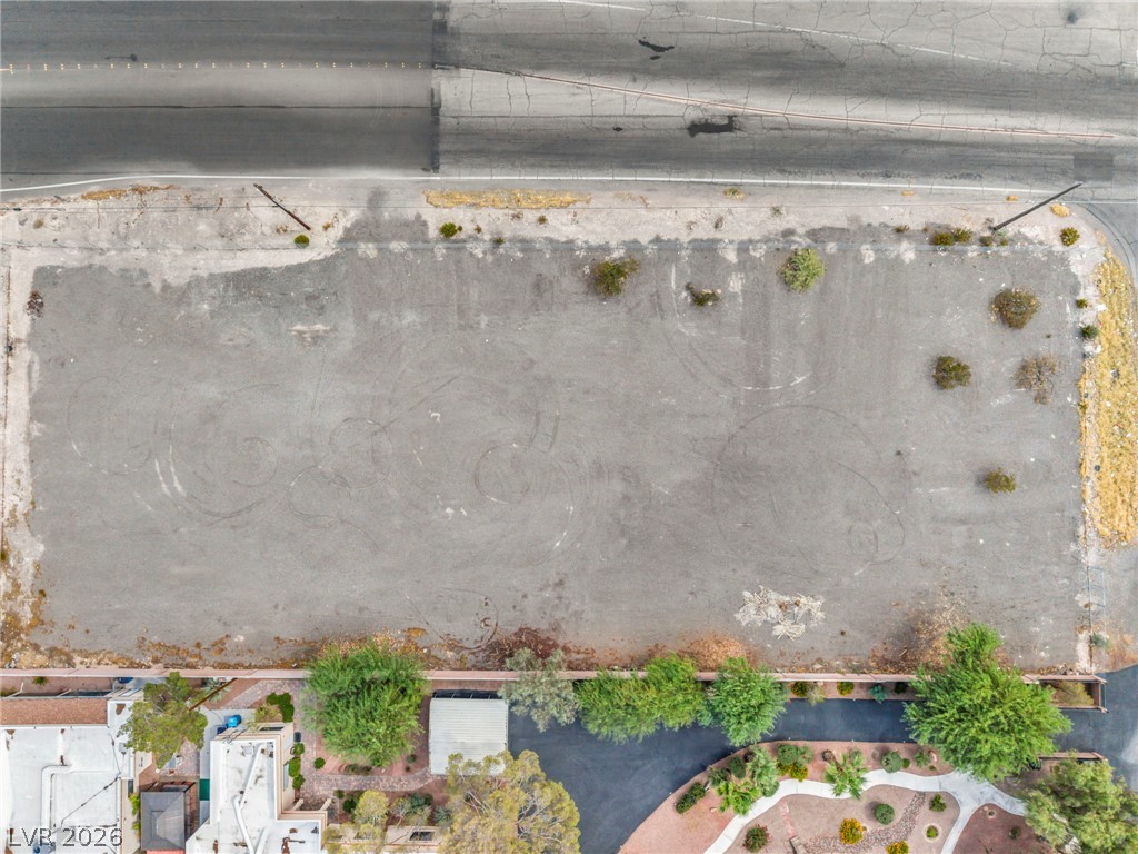 E Quail Property Photo 8