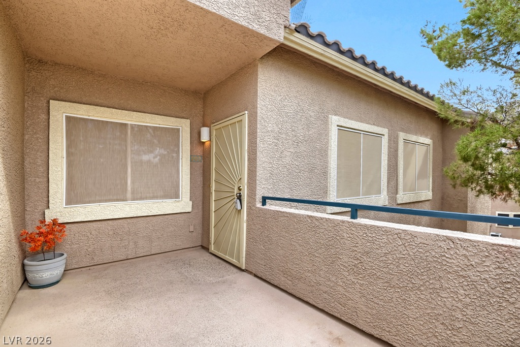 2152 Jasper Bluff Street 202 Property Photo 2
