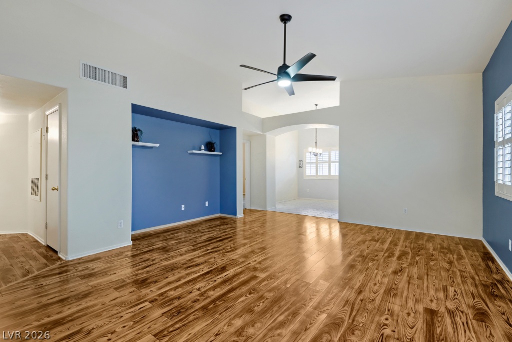 2152 Jasper Bluff Street 202 Property Photo 5