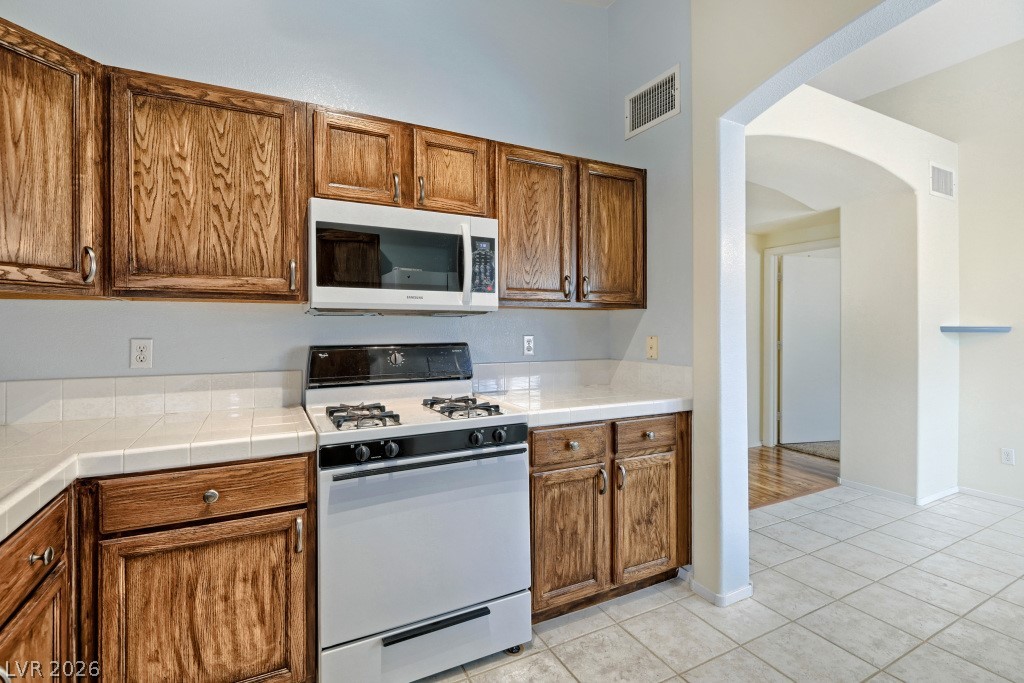 2152 Jasper Bluff Street 202 Property Photo 15