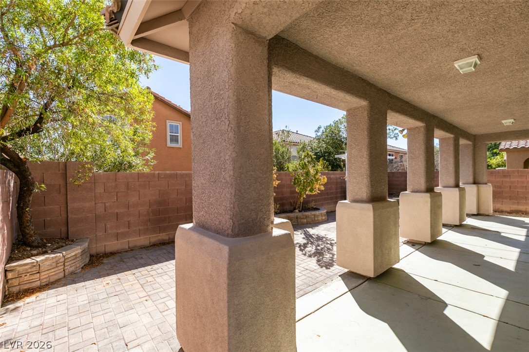10006 Dancing Lasso Court Property Photo 9