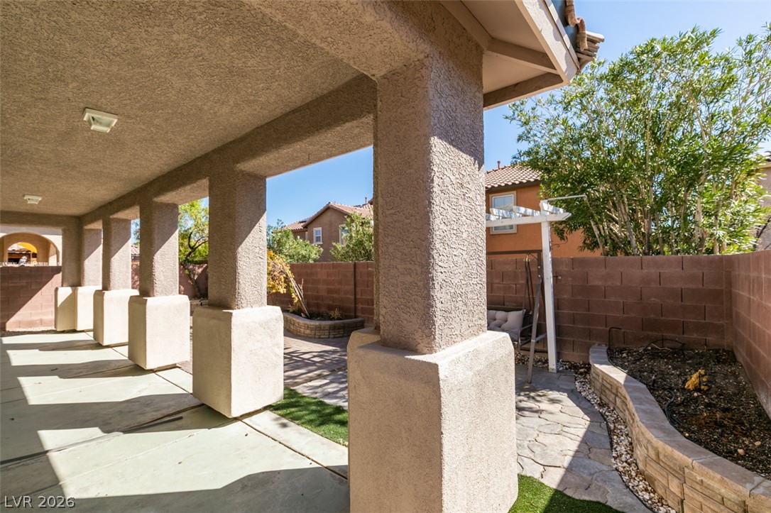 10006 Dancing Lasso Court Property Photo 11