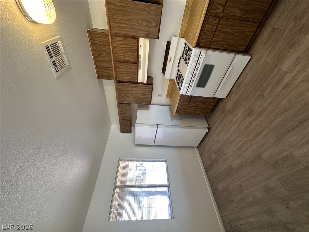 547 Barrett Street 0 Property Photo 5