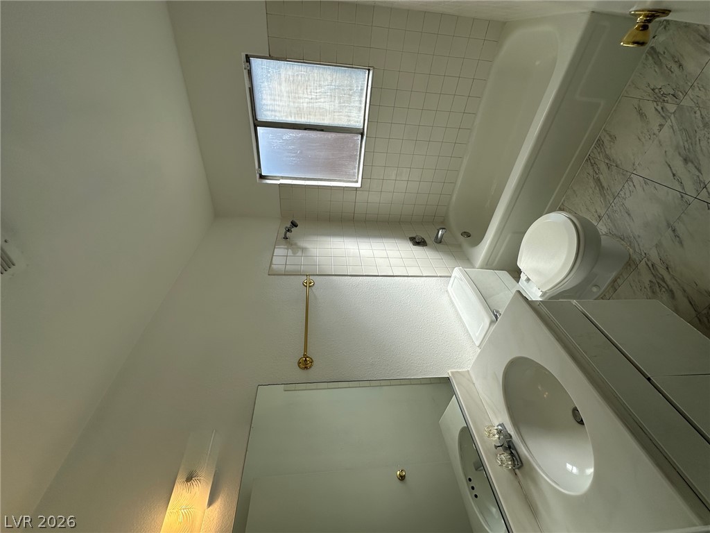 547 Barrett Street 0 Property Photo 19