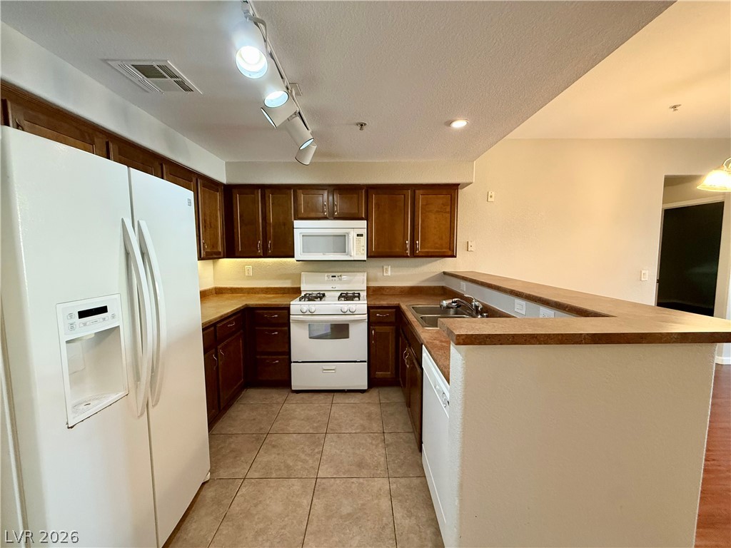 8777 West Maule Avenue 1094 Property Photo 4