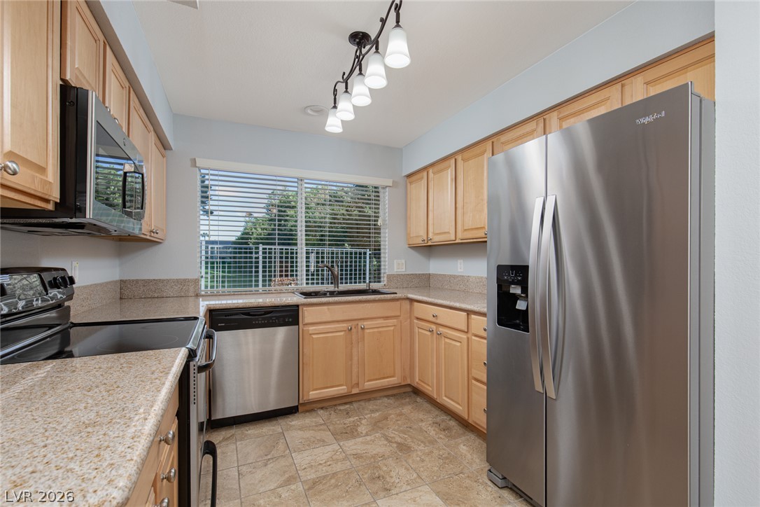 3127 Bel Air Drive Property Photo 4
