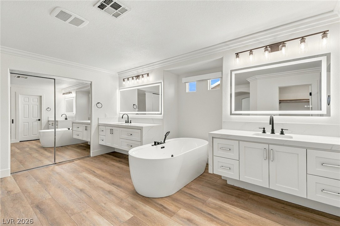 9009 Barium Rock Avenue Property Photo 24