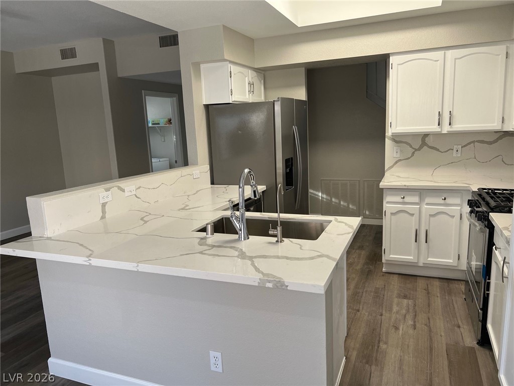 2815 Norfolk Avenue Property Photo 2