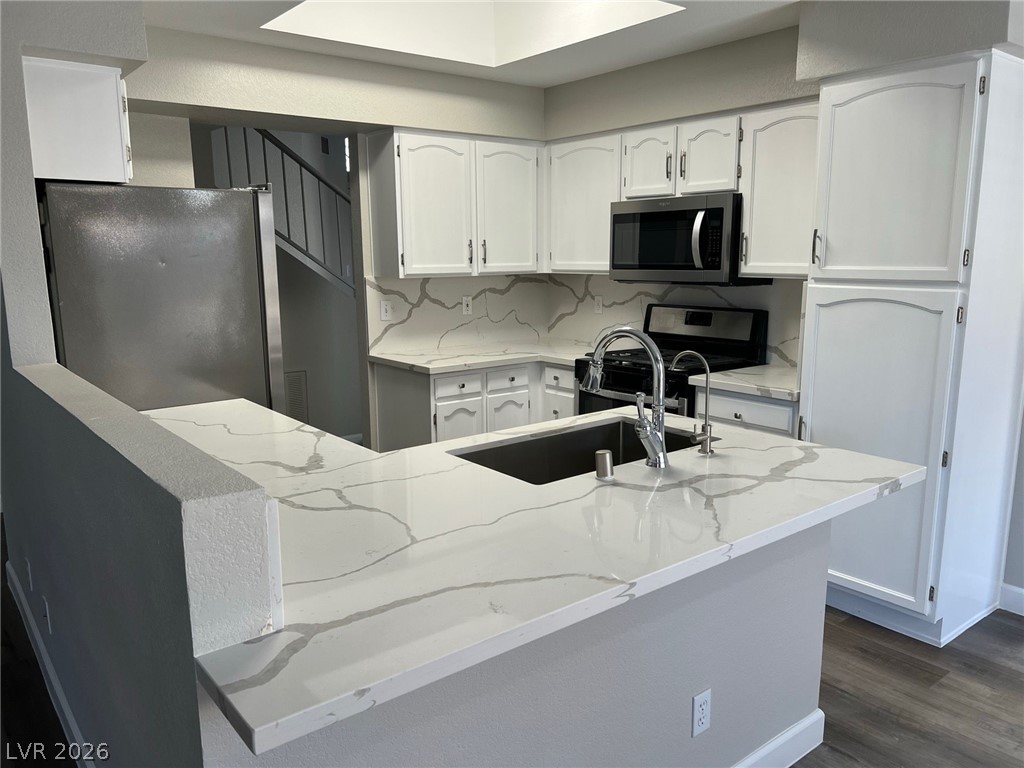 2815 Norfolk Avenue Property Photo 3