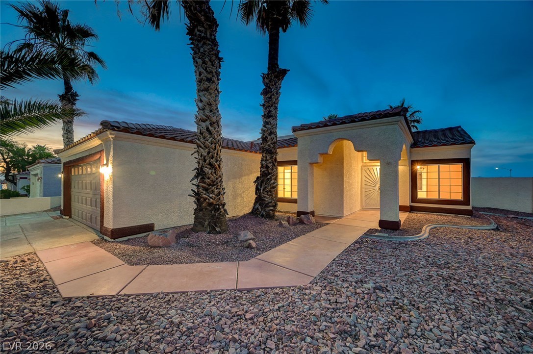 400 Breeze Way Property Photo 4