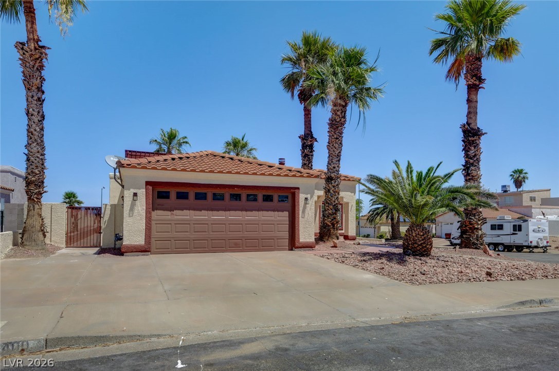 400 Breeze Way Property Photo 5