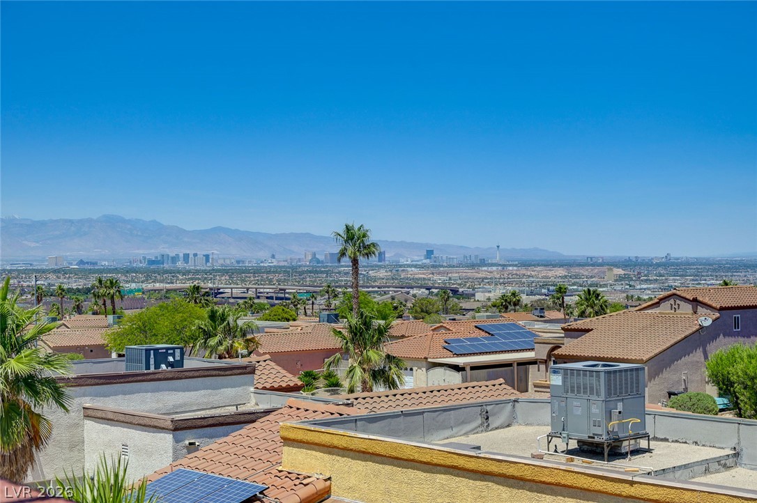 400 Breeze Way Property Photo 43