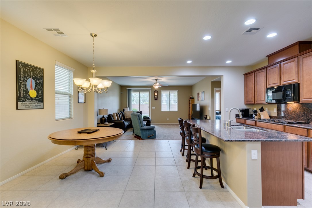 4928 Mountain Pepper Drive Property Photo 5