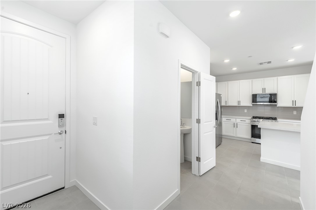 869 Camargo Street Property Photo 4