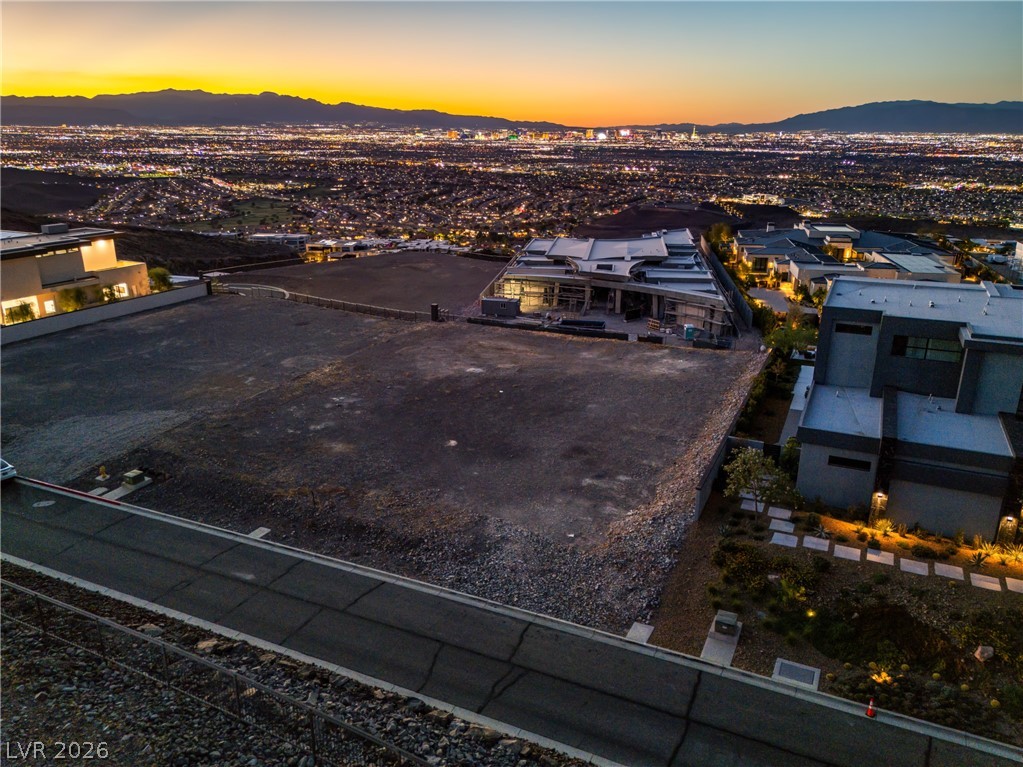 7 Sunset Strip Property Photo 16
