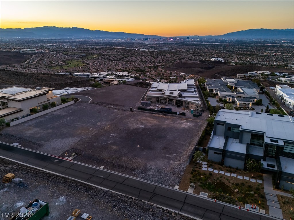 7 Sunset Strip Property Photo 20