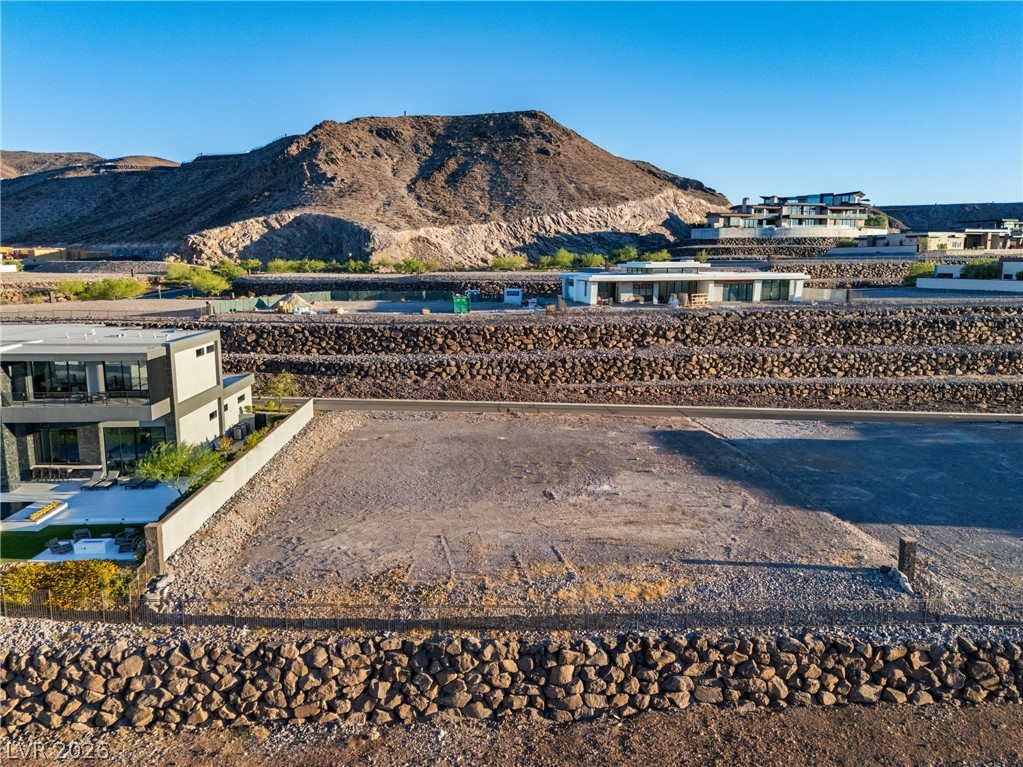 7 Sunset Strip Property Photo 26