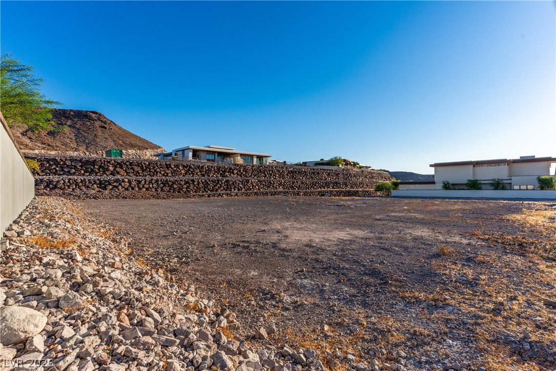 7 Sunset Strip Property Photo 41