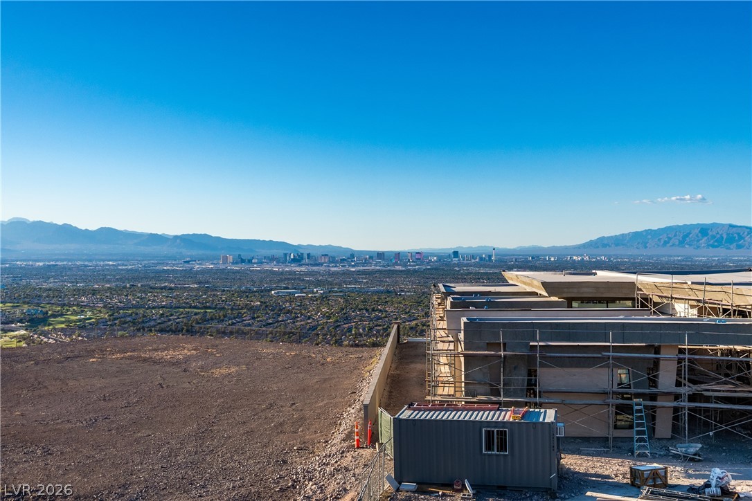 7 Sunset Strip Property Photo 42