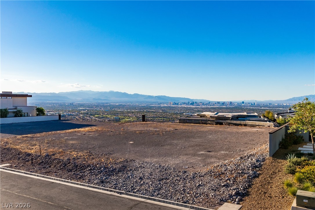 7 Sunset Strip Property Photo 46