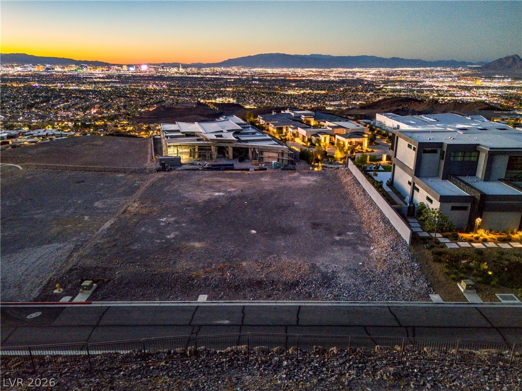 7 Sunset Strip Property Photo 49