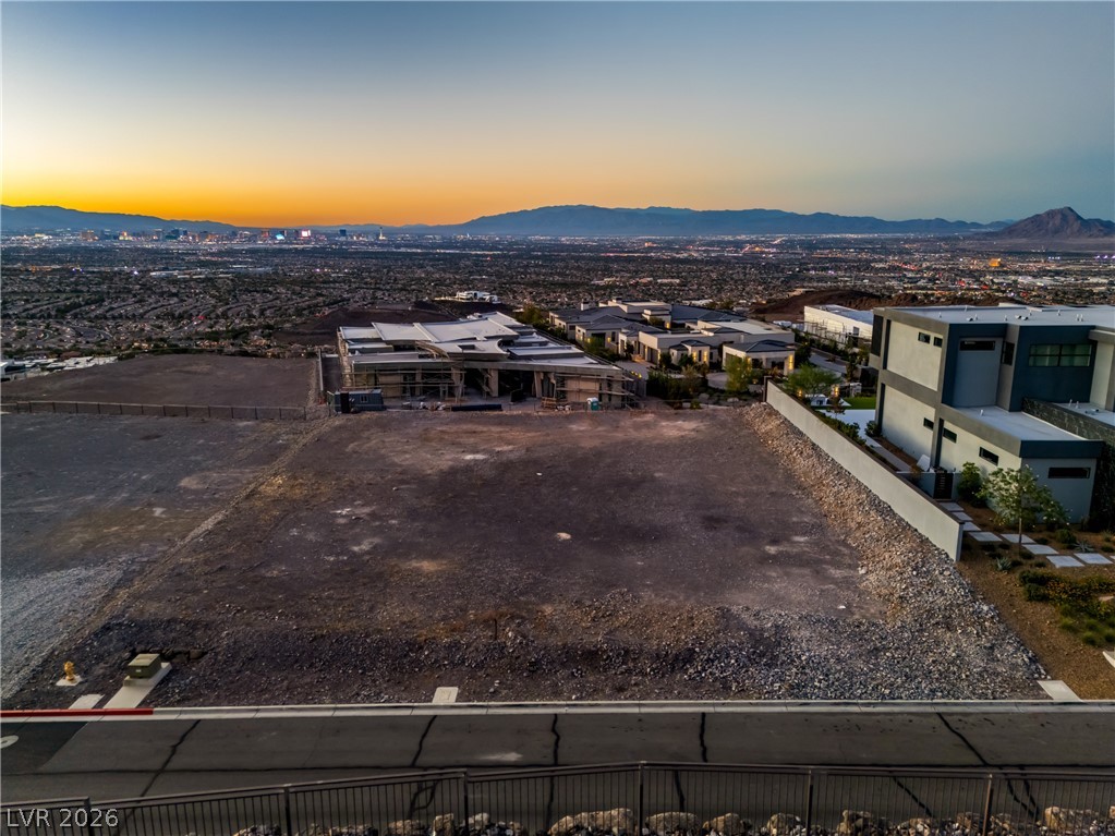 7 Sunset Strip Property Photo 50