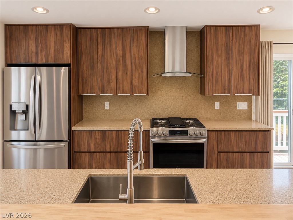 321 Rainbow Canyon Boulevard Property Photo 15