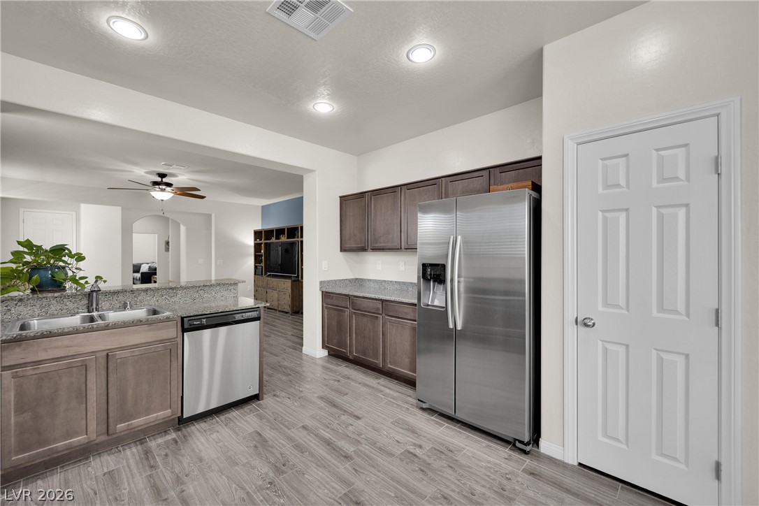 312 Casmailia Avenue Property Photo 8