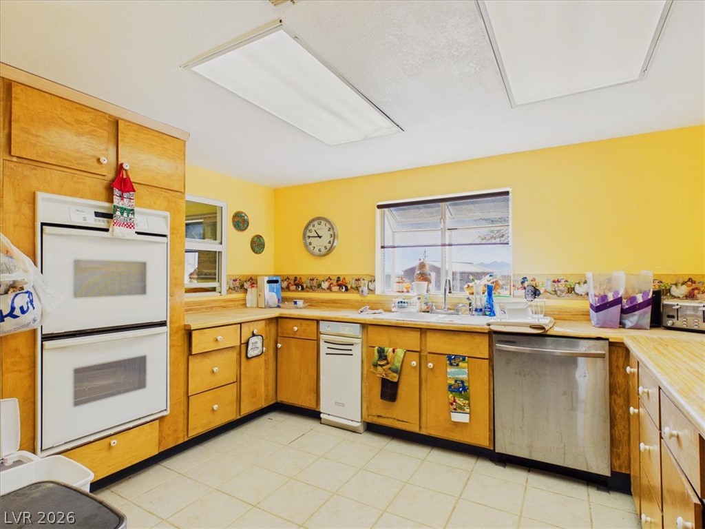 3905 West Maverick Street Property Photo 24