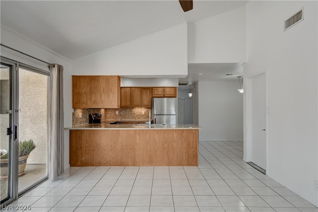 4009 Camas Court Property Photo 14