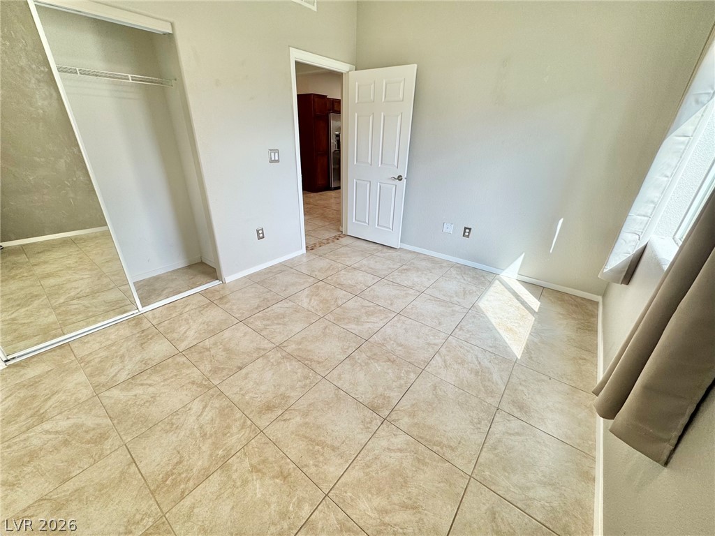 2291 West Horizon Ridge Parkway 4124 Property Photo 15