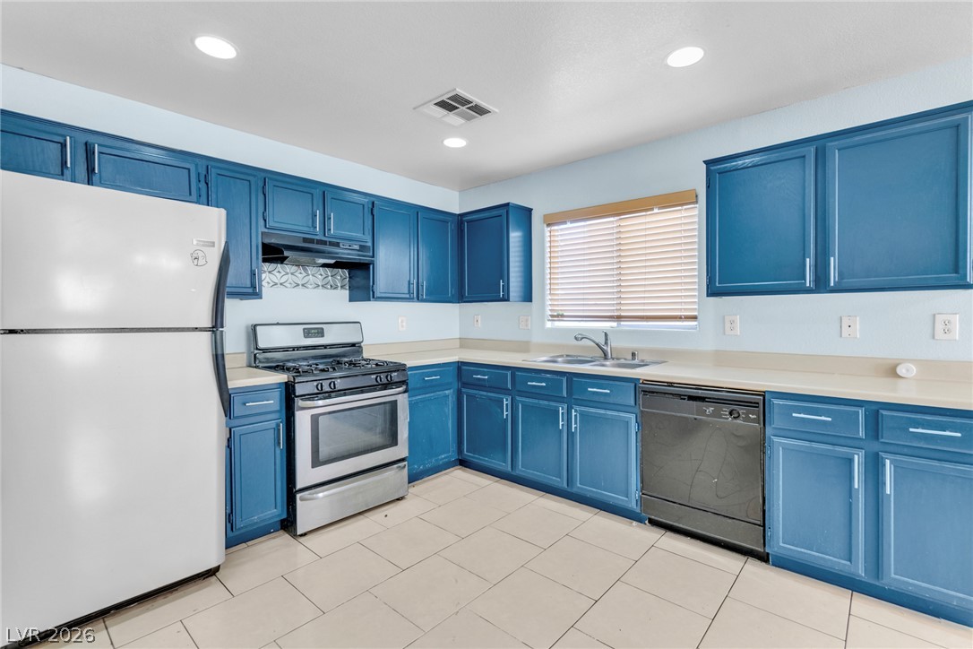 5178 Paradise Skies Avenue Property Photo 4