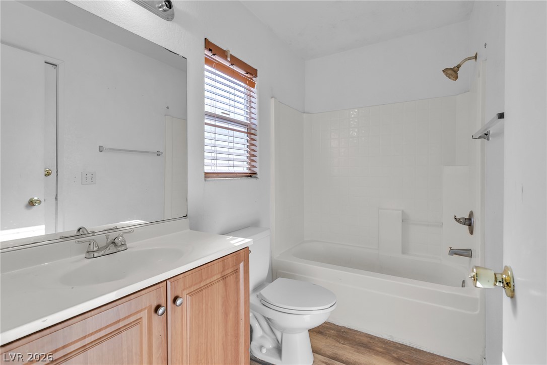 5178 Paradise Skies Avenue Property Photo 10