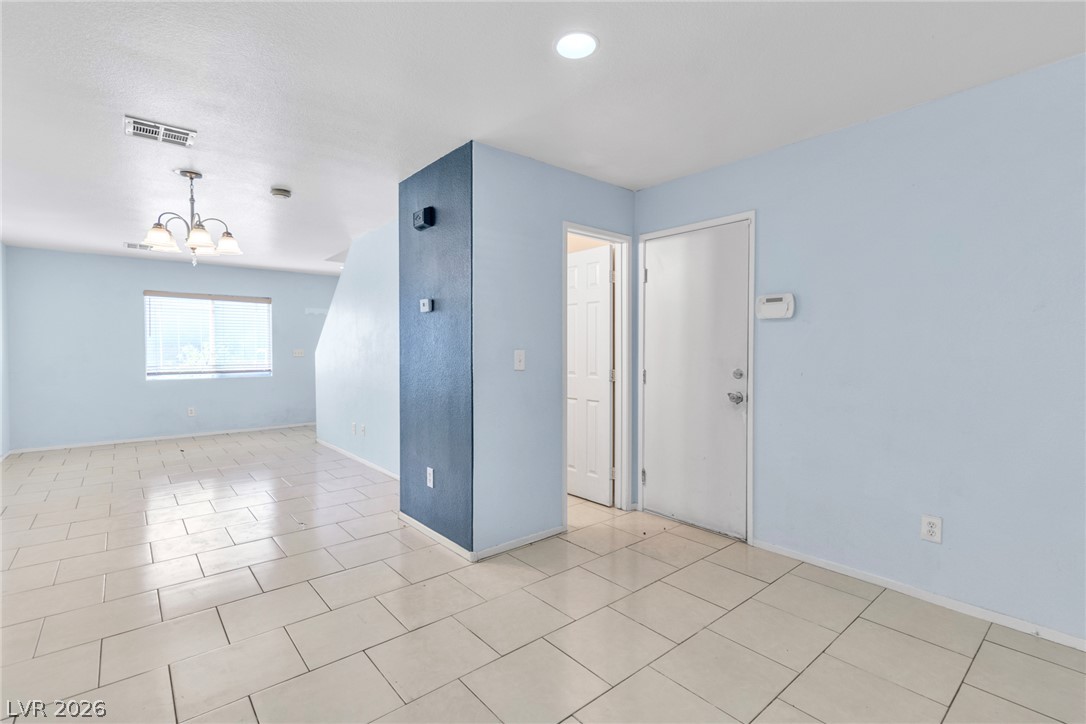 5178 Paradise Skies Avenue Property Photo 19