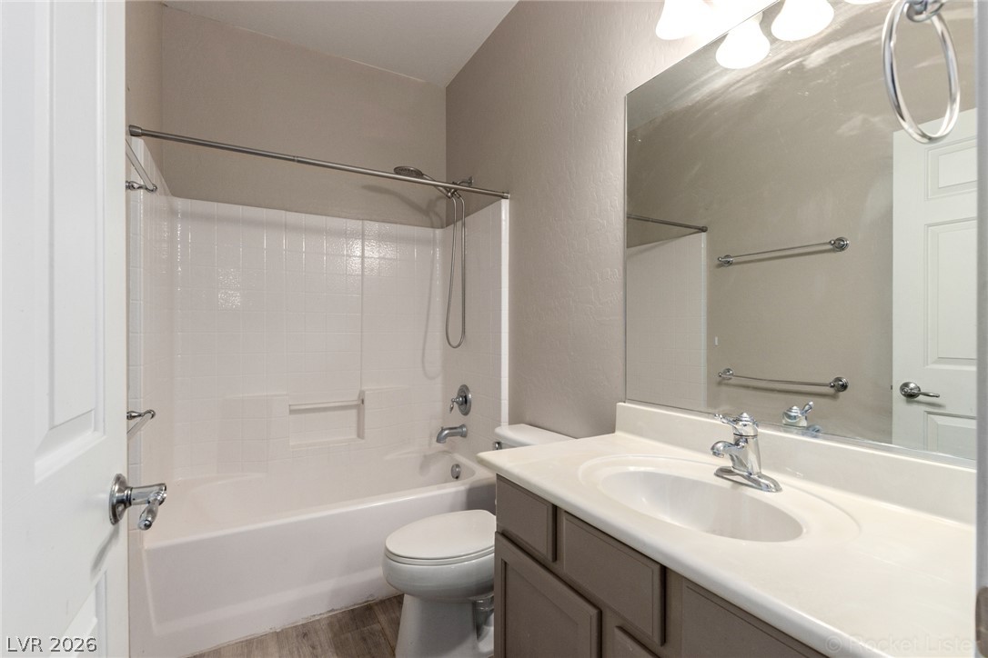 6092 Fox Creek Avenue Property Photo 23