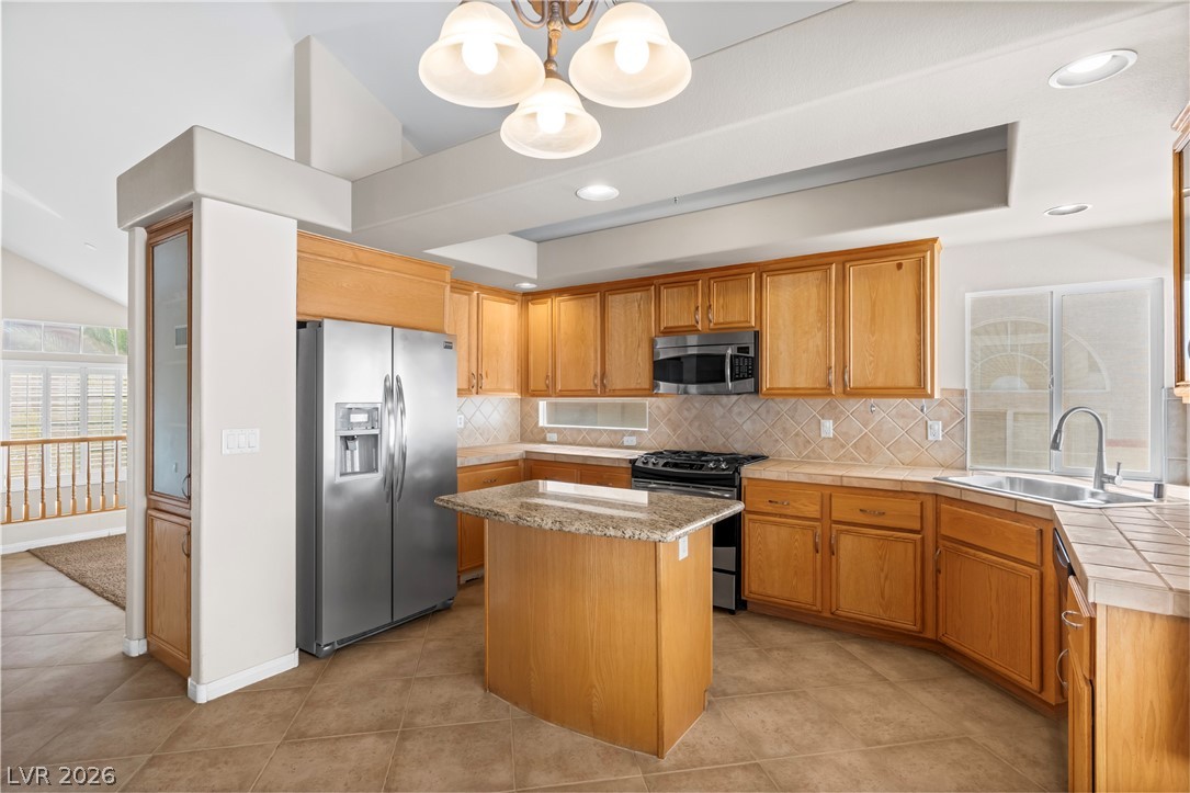 7943 Avalon Island Street Property Photo 16