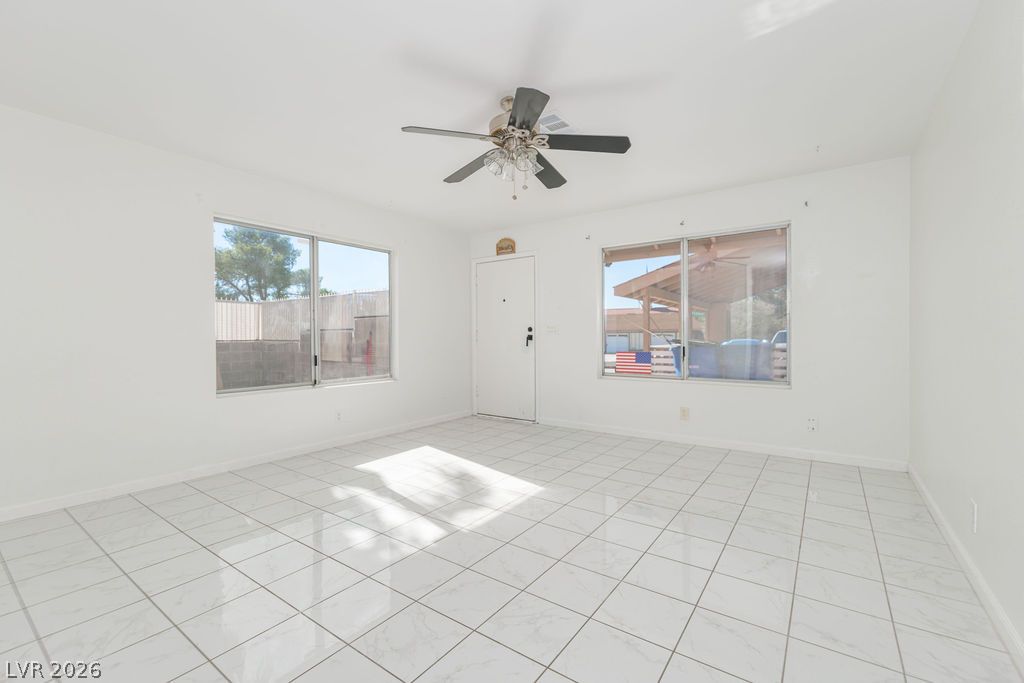 7242 Vireo Drive Property Photo 4
