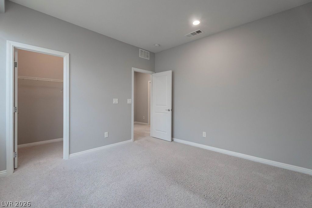 12385 Valley Chase Avenue Property Photo 13
