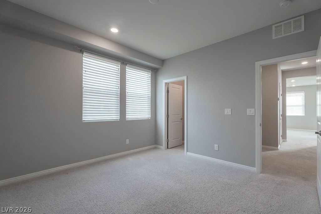 12385 Valley Chase Avenue Property Photo 14