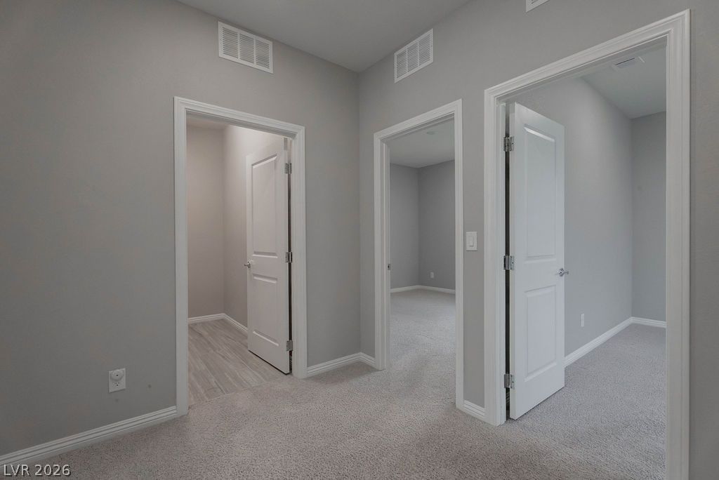 12385 Valley Chase Avenue Property Photo 16