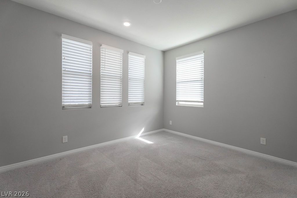 12385 Valley Chase Avenue Property Photo 23