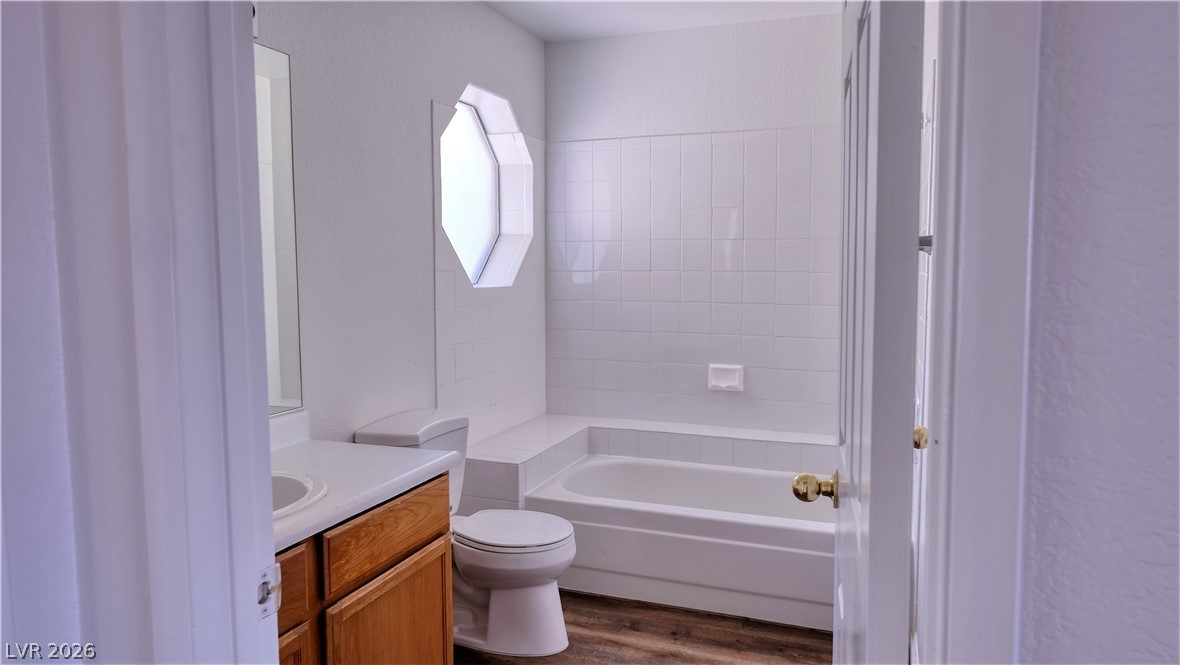 5066 Rainbow Boulevard 201 Property Photo 4