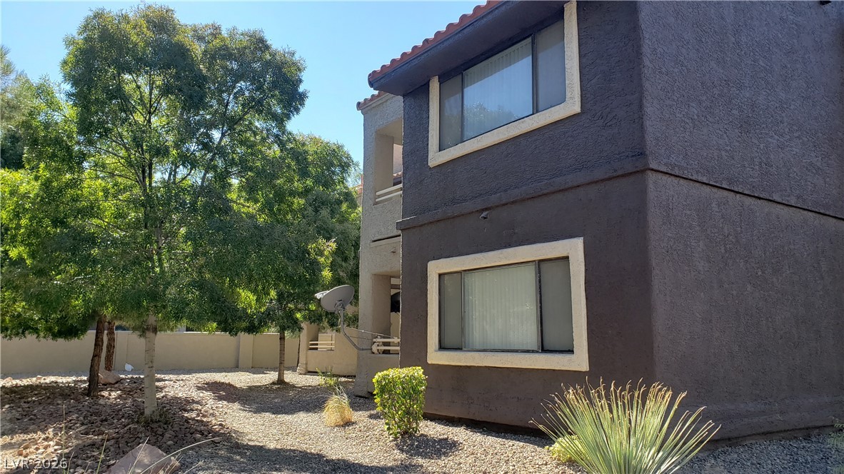 5066 Rainbow Boulevard 201 Property Photo 6