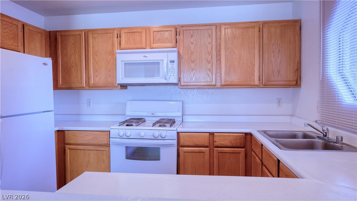5066 Rainbow Boulevard 201 Property Photo 14