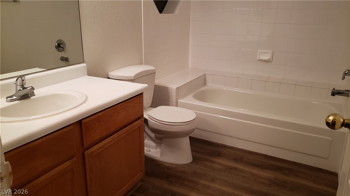 5066 Rainbow Boulevard 201 Property Photo 23