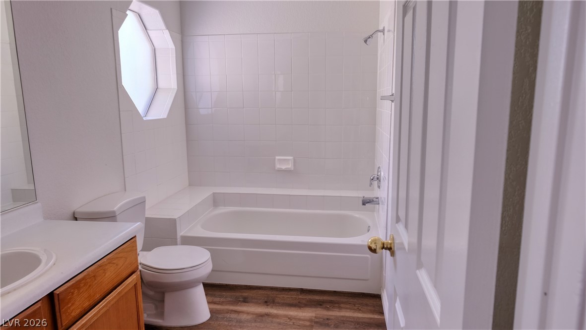 5066 Rainbow Boulevard 201 Property Photo 25