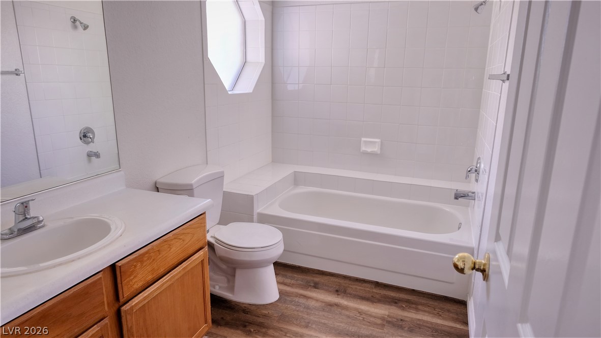 5066 Rainbow Boulevard 201 Property Photo 26
