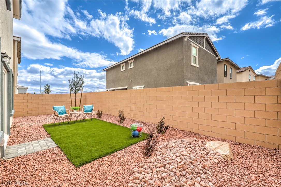1206 Sun Parakeet Drive Property Photo 40