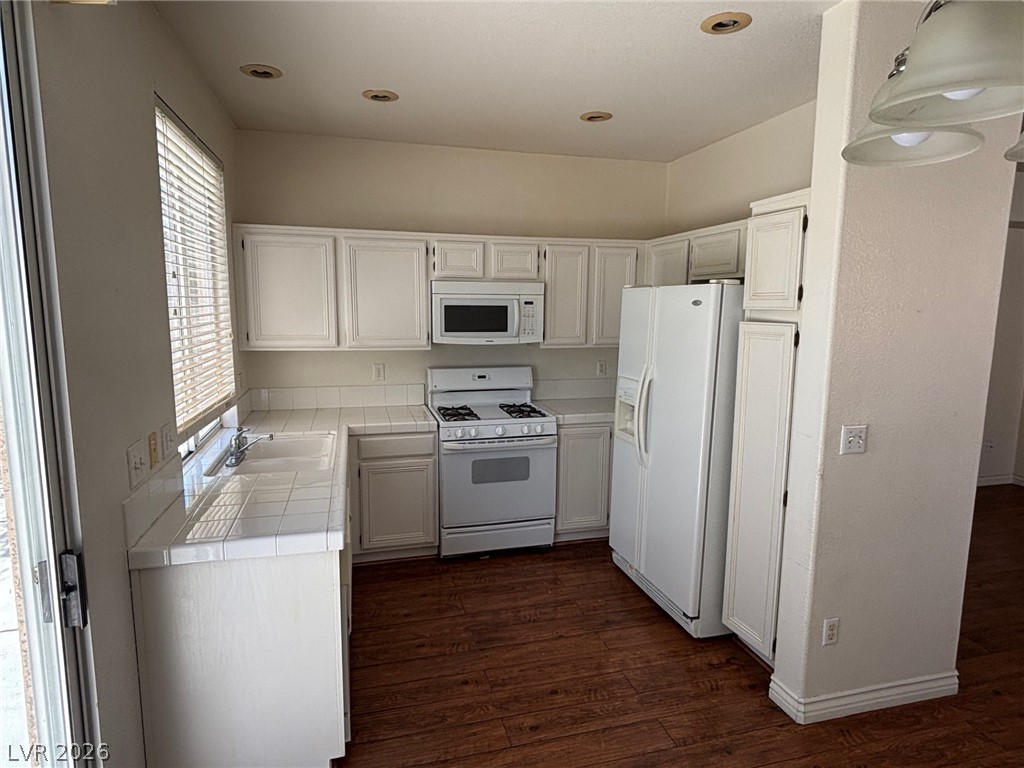 340 Magnolia Arbor Street Property Photo 4