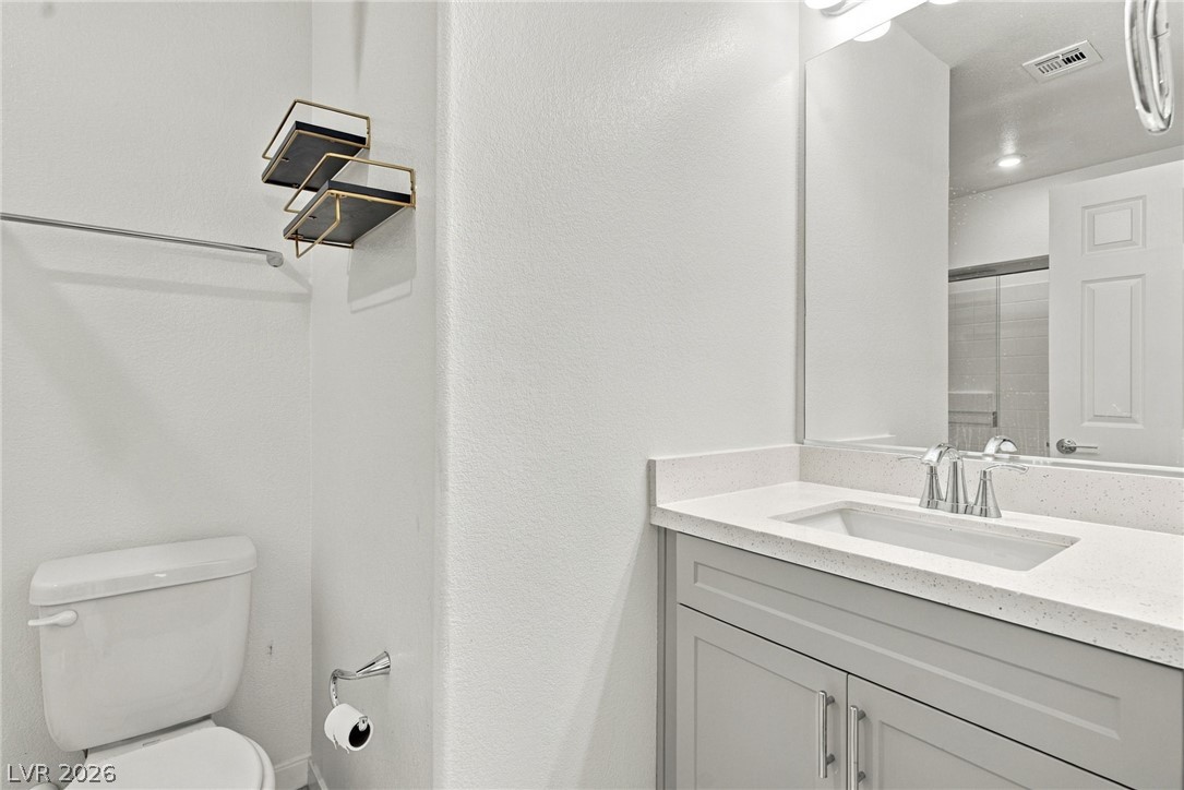 5684 Beguiling Falls Street Property Photo 10